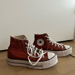 Platform Converse